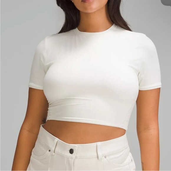 lululemon athletica Tops - Wundermost Ultra-Soft Nulu Crewneck Cropped T-Shirt | Size: M